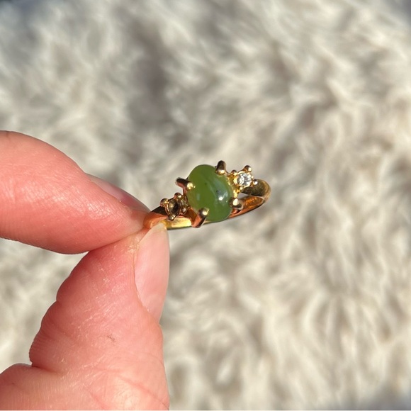 18K HGE Gold & Jade Ring - Picture 2 of 8